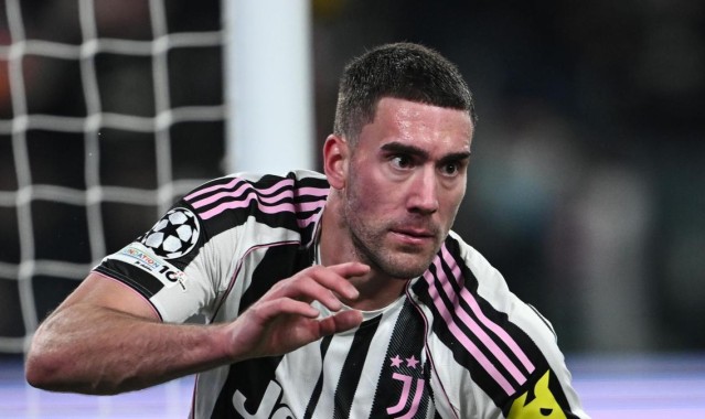 开云体育官网-意媒：DV9今日依旧随尤文合练，明日赛前最后一练将成关键