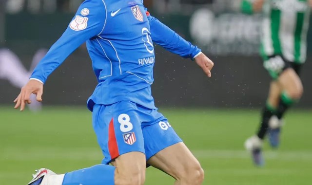 马竞官方：巴里奥斯右大腿肌肉拉伤