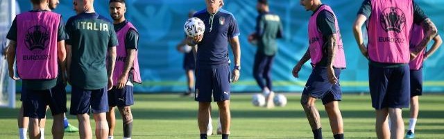 开云-曼奇尼率意大利踏实备战 仍犹豫对瑞士右后卫人选