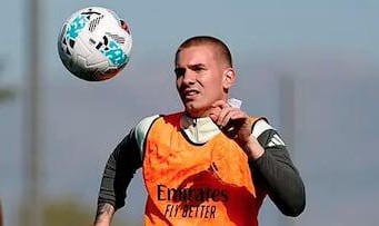 开云体育官网-阿斯：马斯坦托诺放弃休息争取首发，他正期待为皇马打入首球