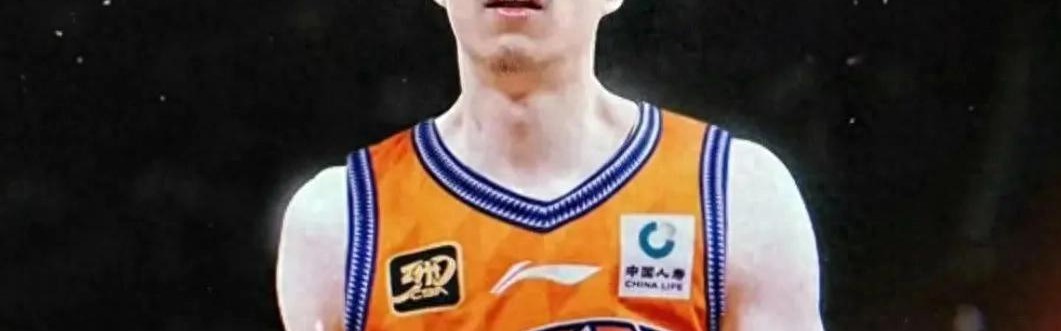 郭艾伦战上海男篮，来看看媒体怎么说，本土后卫差距